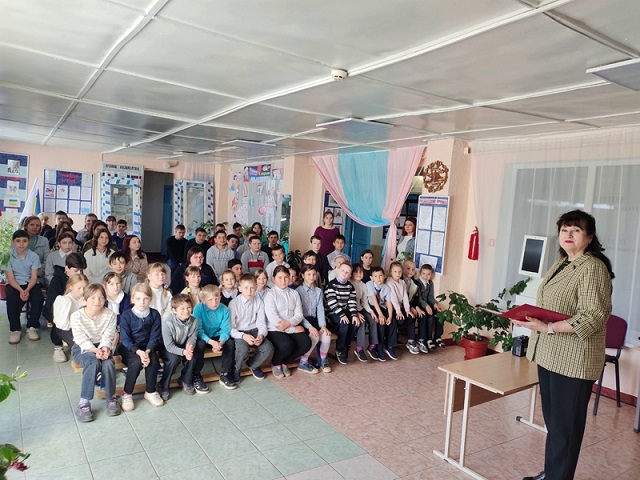 18 апреля ростовская область. Воскресная школа Семикаракорск.