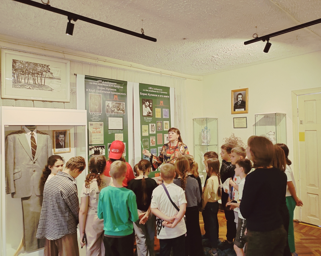 Орловские школьники посетили музей
