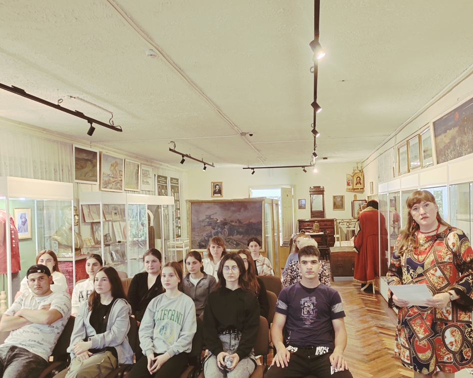 Кузнецовские школьники посетили музей по «Пушкинской карте»