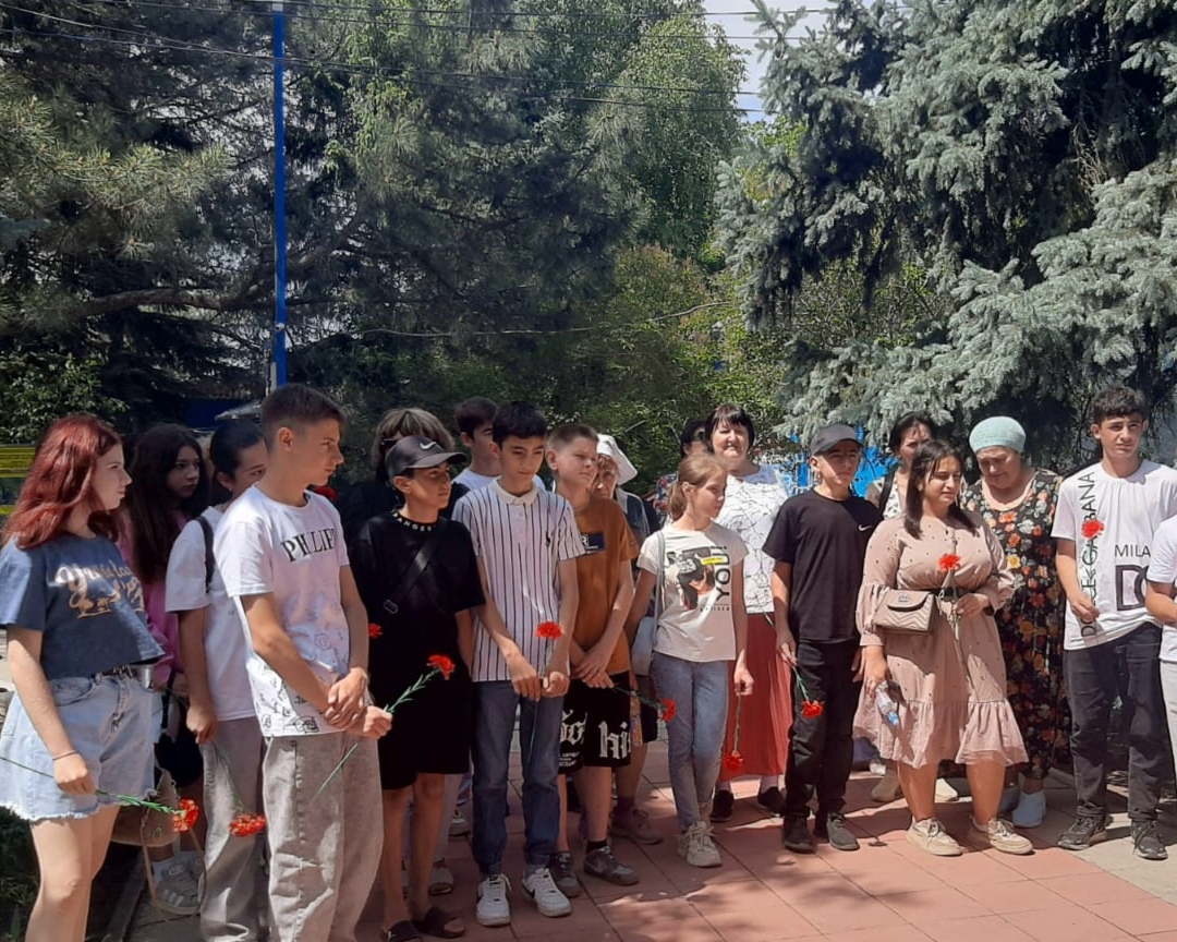 В Доме-музее Закруткина побывали учащиеся Висловской школы | 30.05.2024 |  Семикаракорск - БезФормата